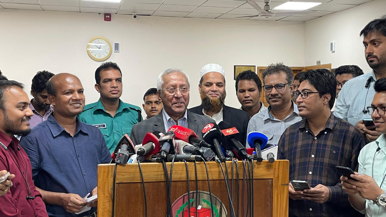 শাপলা নিয়ে ‘আগের অবস্থানেই’ ইসি