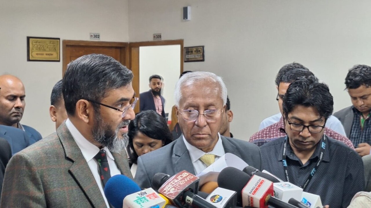 নির্বাচন উৎসবে পরিণত হয়েছে: ইসি সানাউল্লাহ