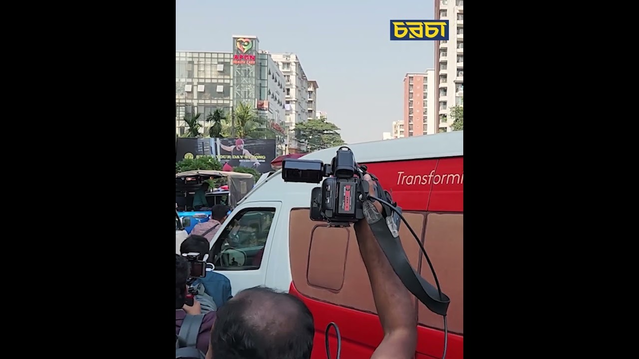 বের করা হলো হাদিকে, নেয়া হচ্ছে সিঙ্গাপুরে