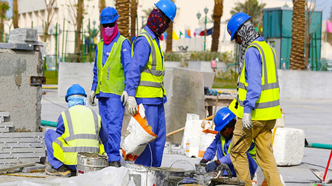 যুদ্ধের মধ্যেই মধ্যপ্রাচ্যে ফিরছেন বাংলাদেশি প্রবাসীরা