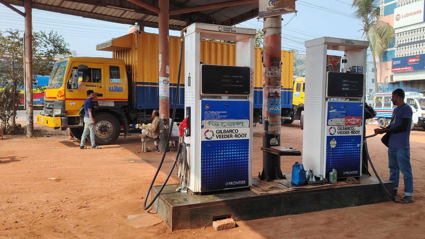 দেশের সব পেট্রোল পাম্পে ট্যাগ অফিসার নিয়োগের সিদ্ধান্ত