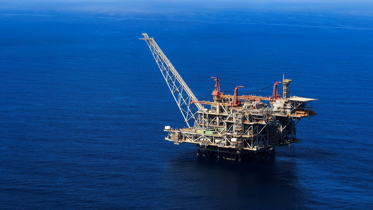 তেল-গ্যাসের দামে জোর হাওয়া, ঝুঁকিতে খোদ আমেরিকাও