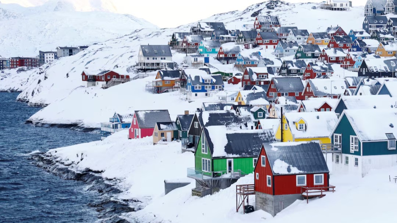 আবারও গ্রিনল্যান্ড দখলের হুমকি দিল ট্রাম্প