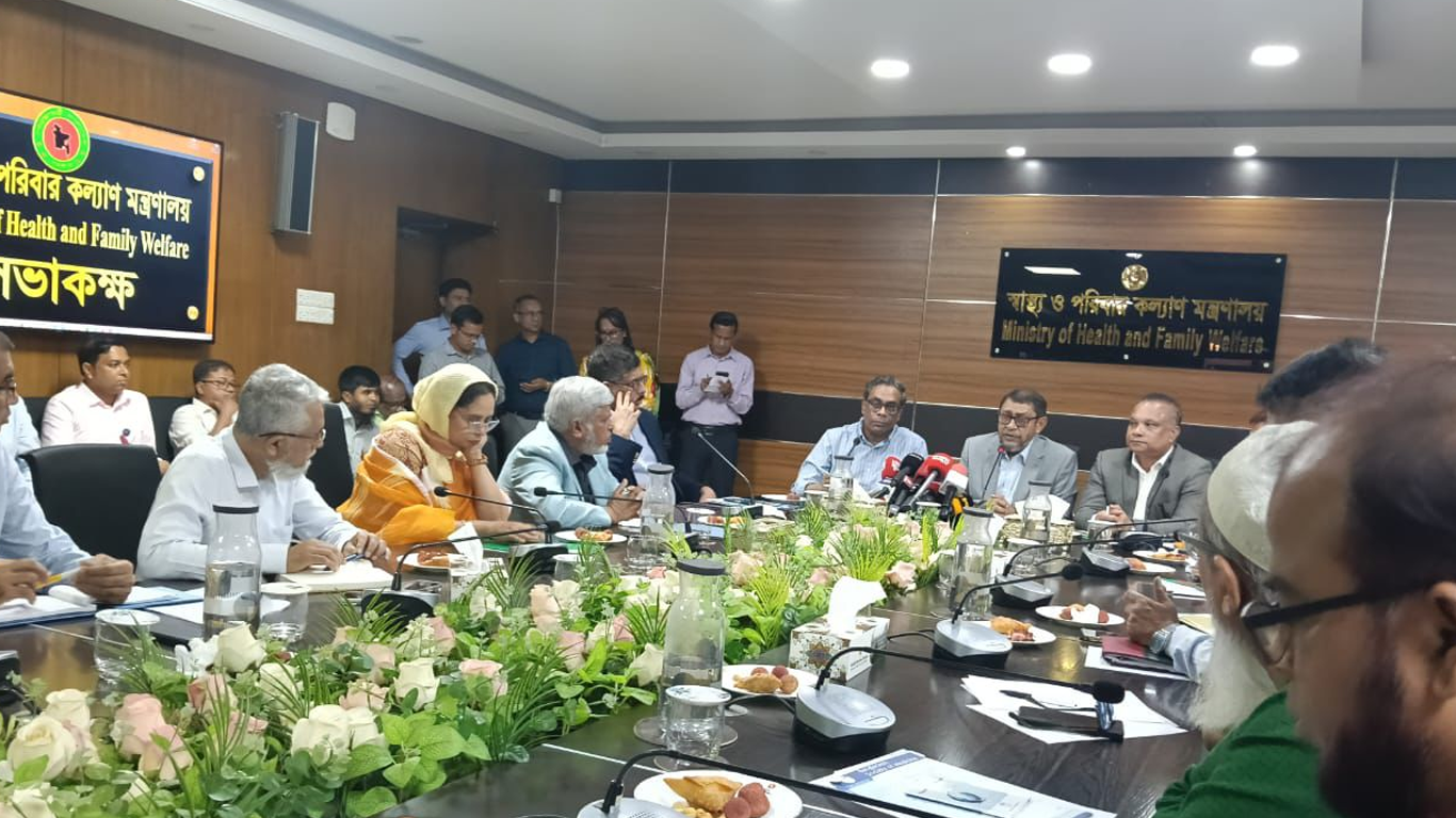 ডেঙ্গু চিকিৎসায় ২০ ভাগ ব্যয় রোগীর, ৮০ ভাগ বেসরকারি হাসপাতালের