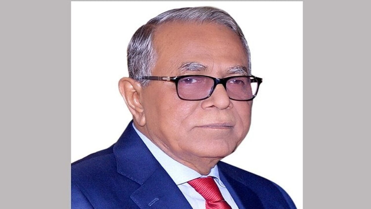 সাবেক রাষ্ট্রপতি আবদুল হামিদের বাড়িতে হামলা