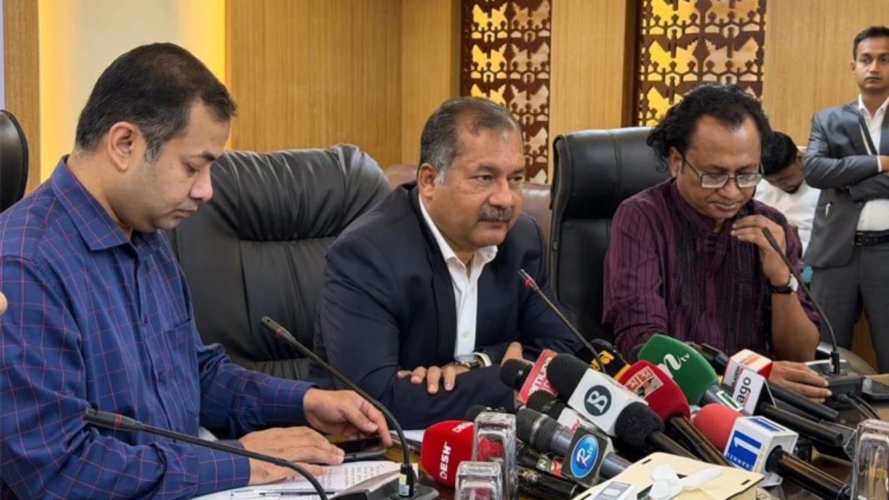 সরকারের বহুমুখী উন্নয়ন ও অগ্রগতি তুলে ধরলেন তথ্যমন্ত্রী