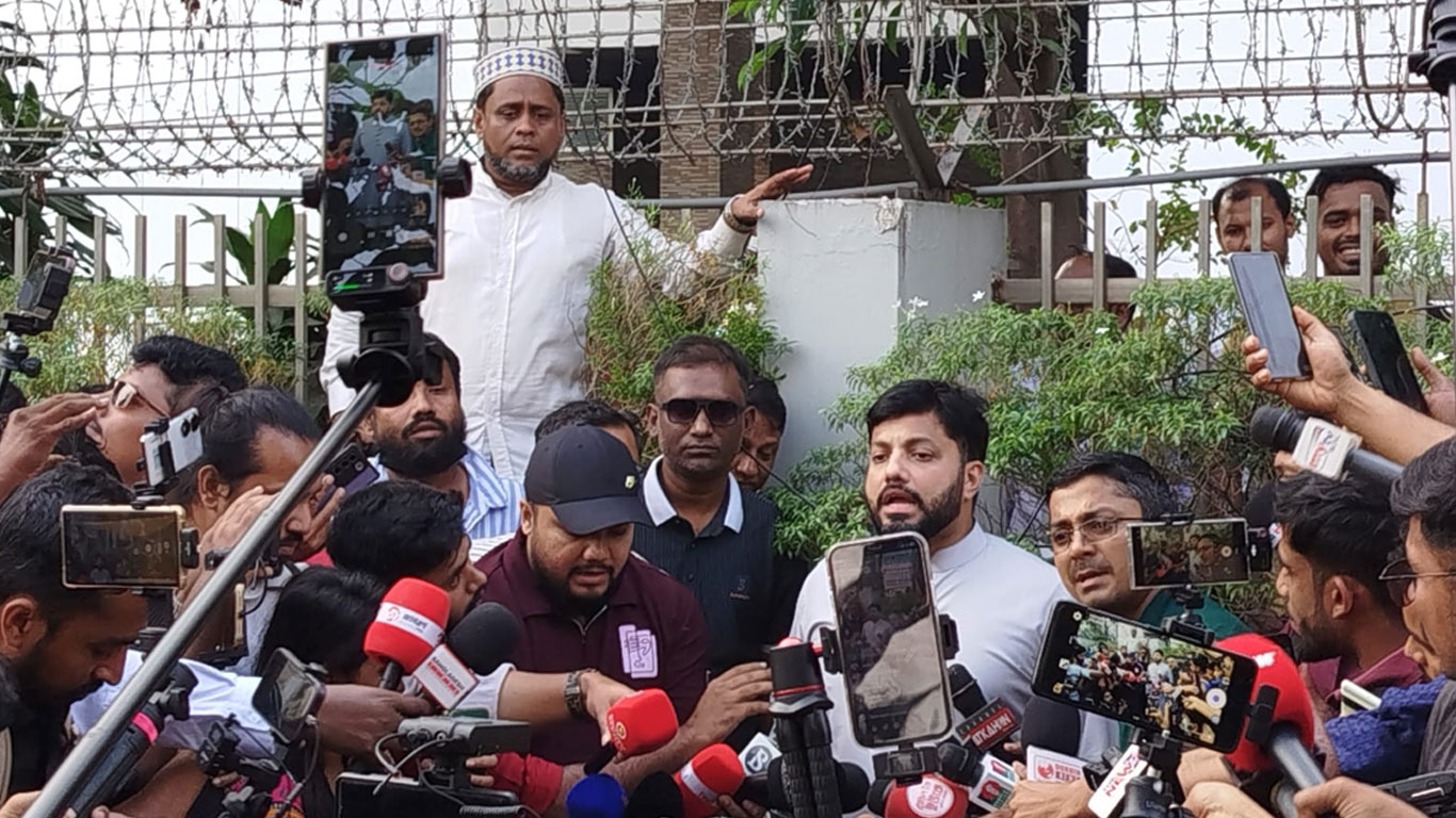 ‘আম জনতার’ দলের নিবন্ধন প্রক্রিয়া পুনর্বিবেচনার আহ্বান ইশরাকের