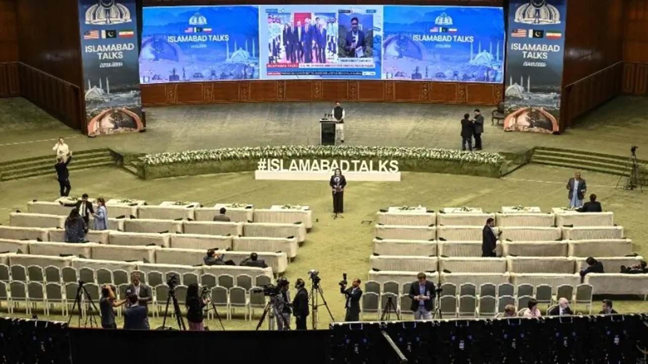 বিরিয়ানি, কাবাব, হোয়াটসঅ্যাপ আপডেট: যেমন ছিল ইসলামাবাদ টকস