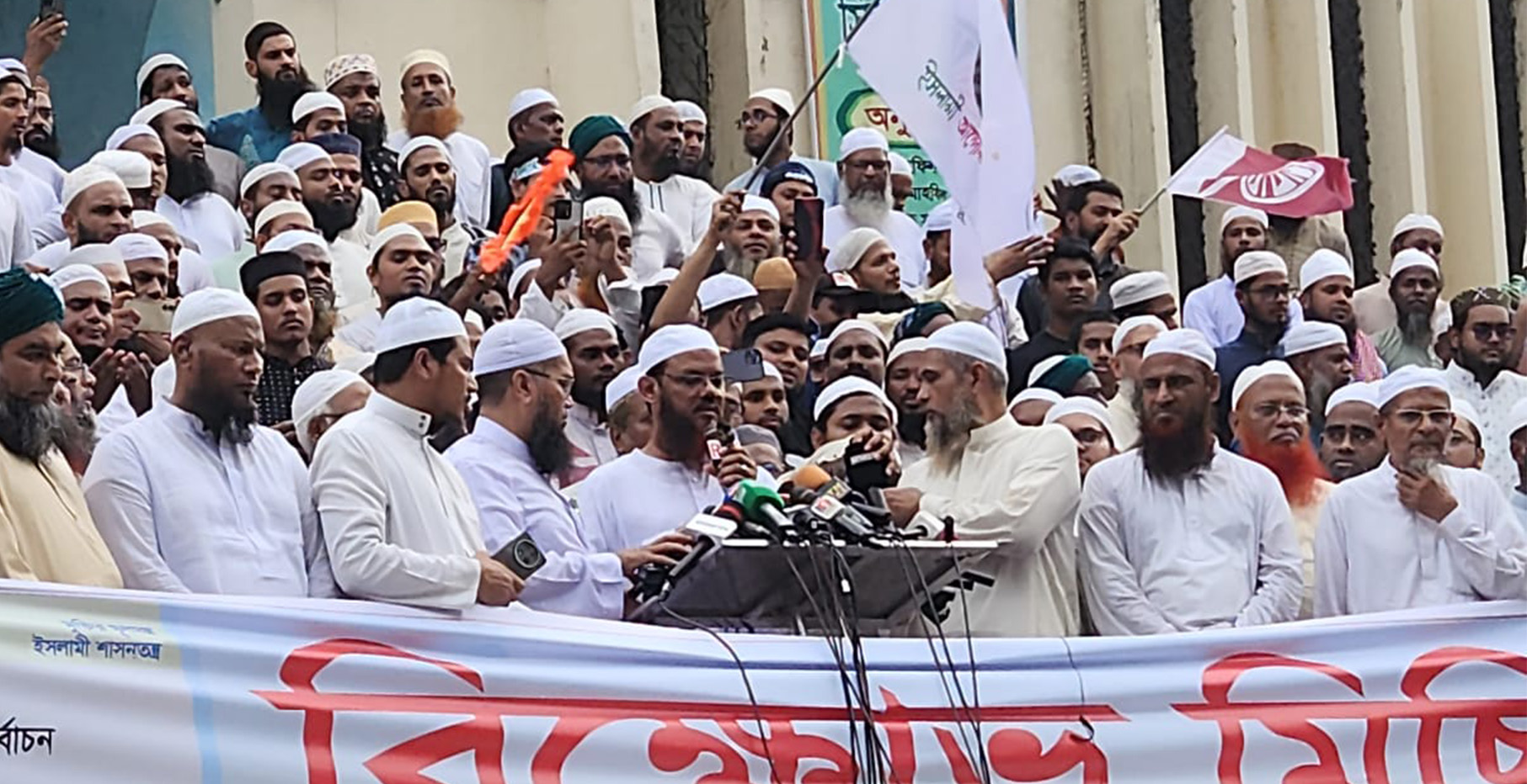 সরকার একটি দলের দিকে ঝুঁকে গেছে: ফয়জুল