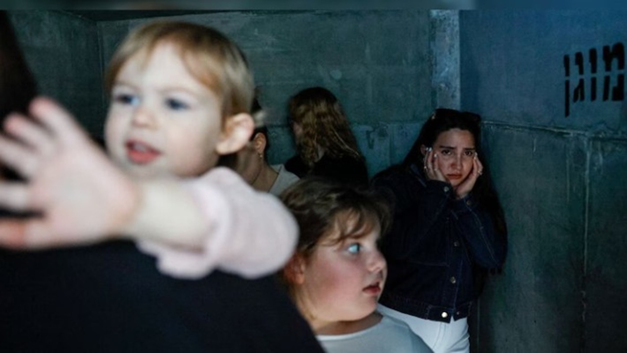 ইরানের ব্যালিস্টিক ক্ষেপণাস্ত্র হামলায় বাংকারে লাখ লাখ ইসরায়েলি