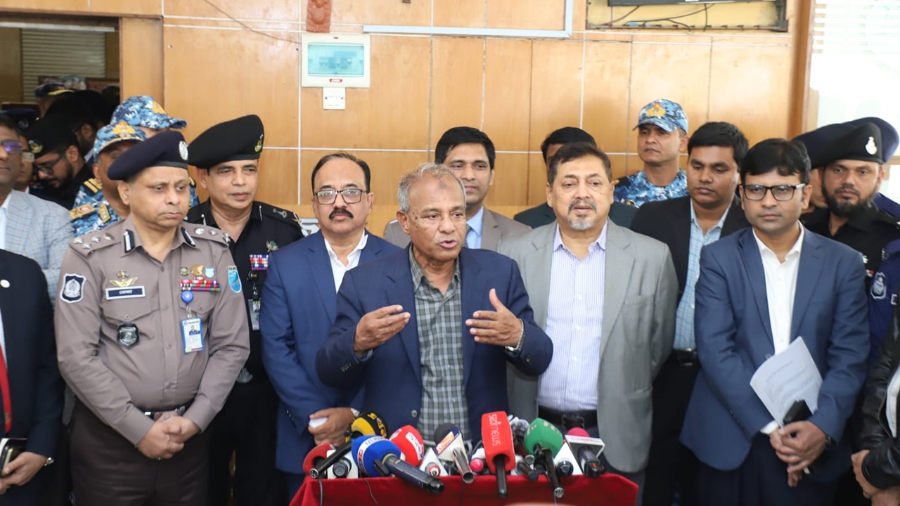 নির্বাচনে দু-একটি বিচ্ছিন্ন ঘটনা ছাড়া সহিংসতার হার খুব কম: স্বরাষ্ট্র উপদেষ্টা