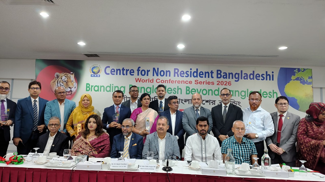 প্রবাসীদের সম্পৃক্ত করে বিনিয়োগ-রপ্তানি বাড়াতে হবে: তথ্যমন্ত্রী