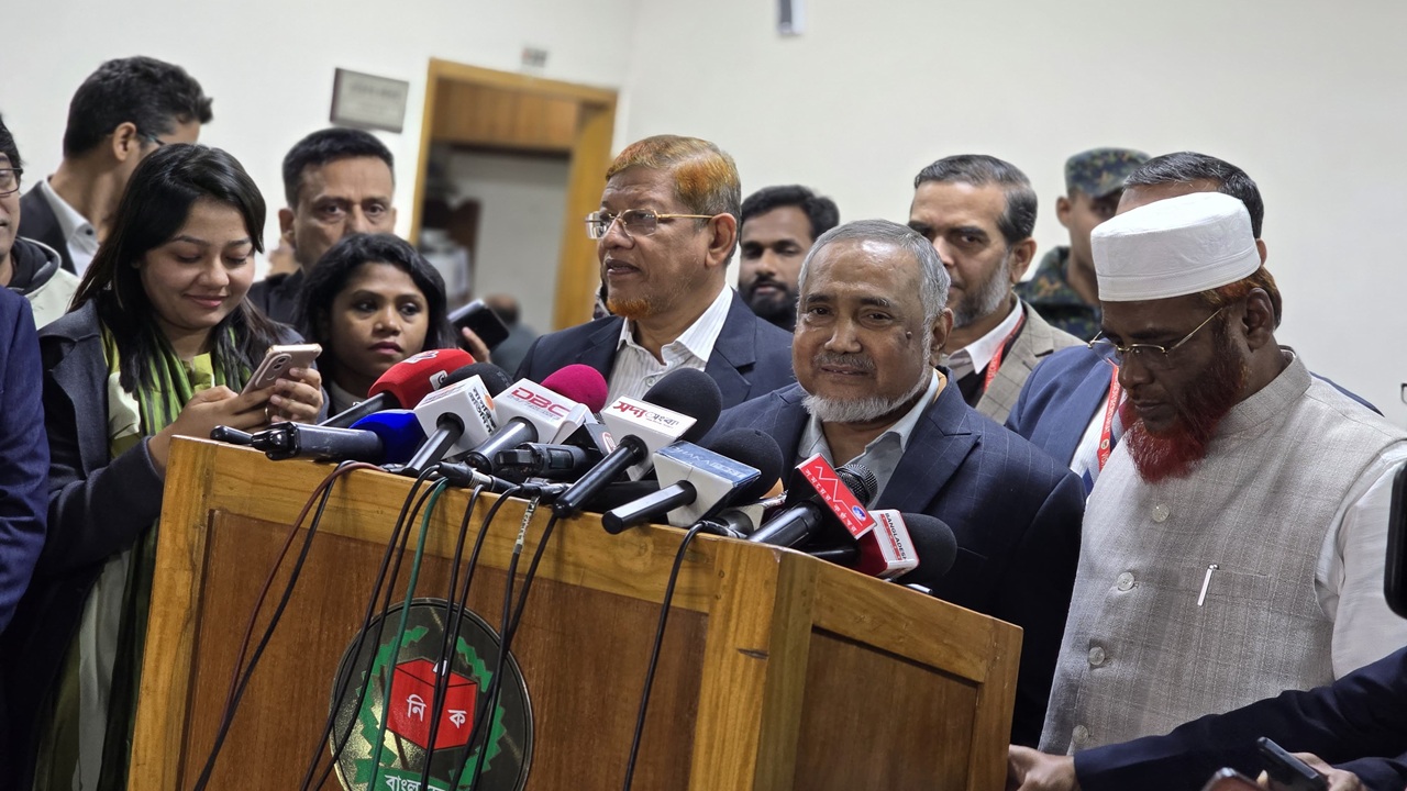 ডিসি-এসপিরা একটি দলের পক্ষে কাজ করছে, অভিযোগ জামায়াতের