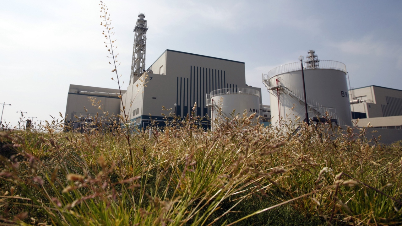 ভয়াবহ বিপর্যয়ের পরও পরমাণু কেন্দ্রের পথেই হাঁটল জাপান