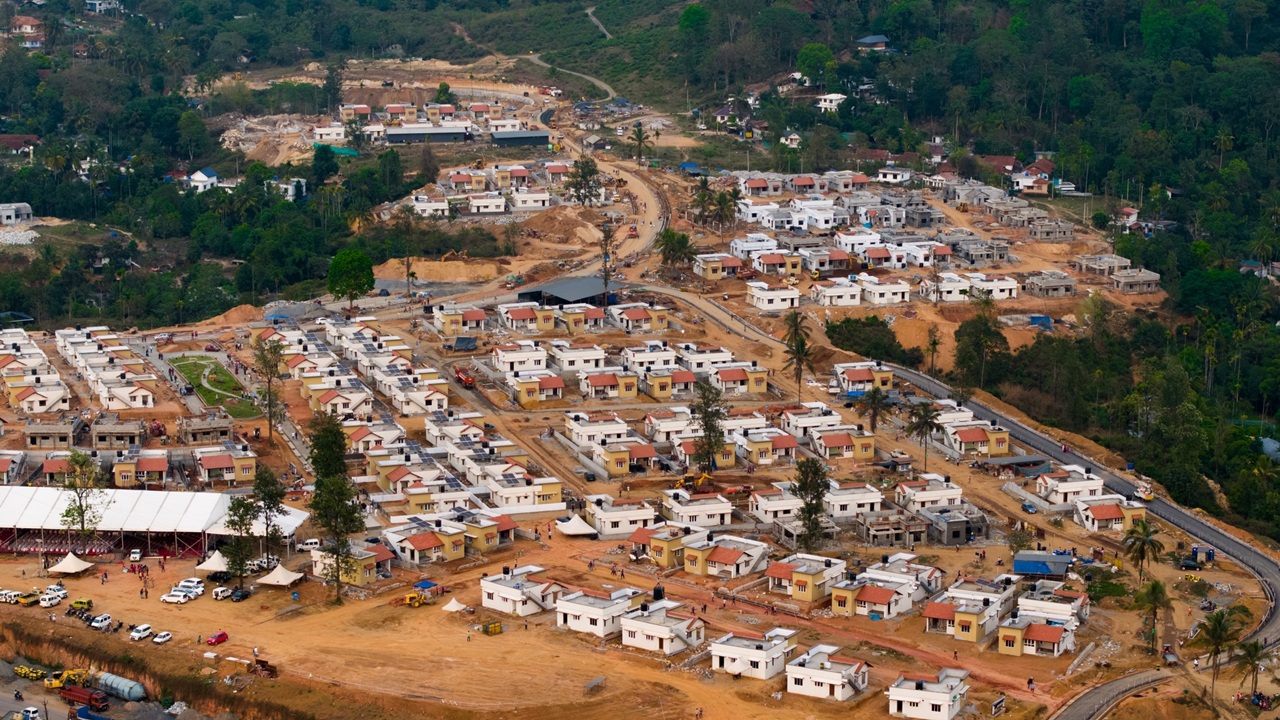 ‘ঈশ্বরের আপন দেশে’ খাতা খোলাই বিজেপির লক্ষ্য