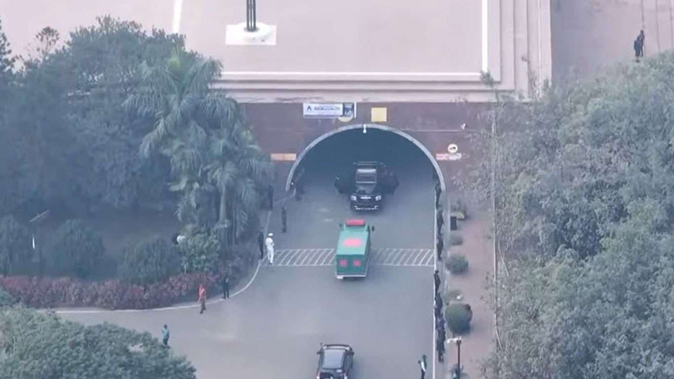 মানিক মিয়া অ্যাভিনিউতে পৌঁছেছে খালেদা জিয়ার মরদেহ