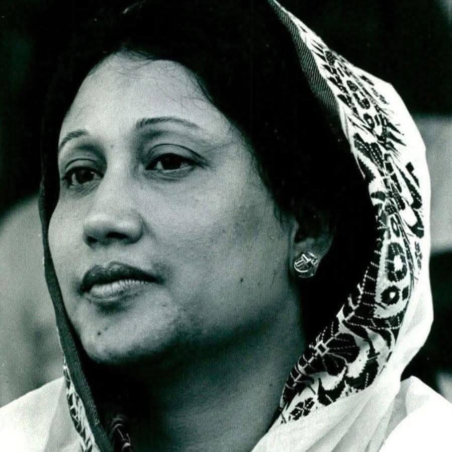 খালেদা জিয়া ১৯৯১ নির্বাচনে ঢাকার দুটি আসনে জিতলেও সেগুলো ছেড়ে দিয়ে প্রতিনিধিত্ব করেছিলেন ফেনী থেকে। ছবি: সংগৃহীত