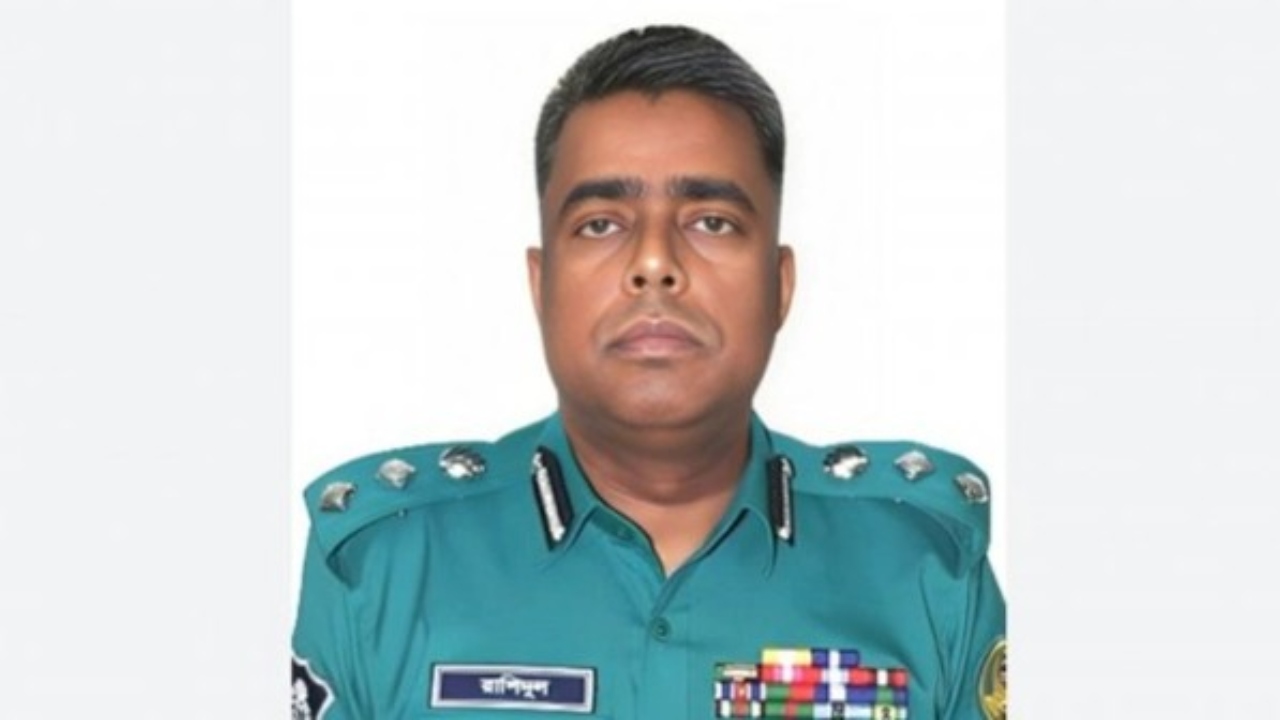 ‘ঝুলায়ে পিটাবো’ বলা পুলিশের সেই অতিরিক্ত কমিশনারকে প্রত্যাহার