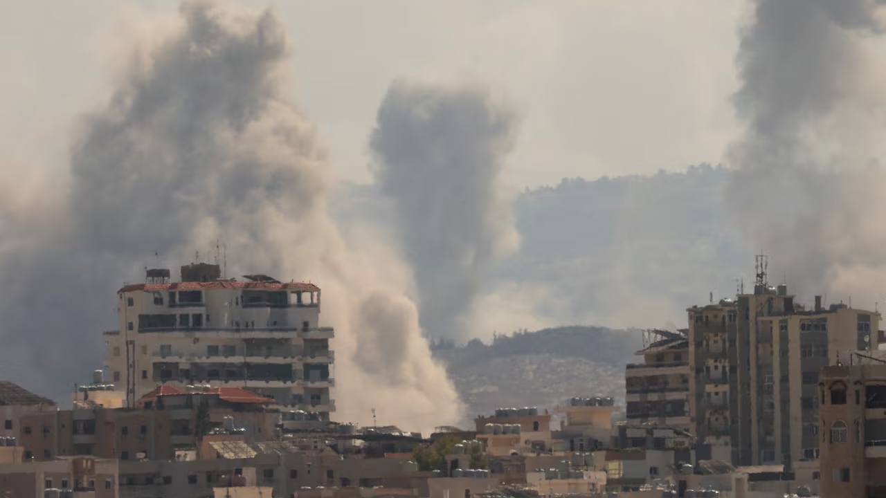লেবাননে আরও বোমা হামলার প্রস্তাব ইসরায়েলি মন্ত্রীর