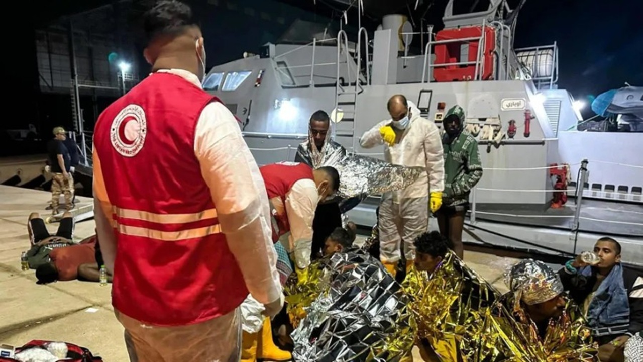 ২৬ বাংলাদেশি নিয়ে লিবিয়ায় নৌকাডুবি, ৪ জনের মৃত্যু