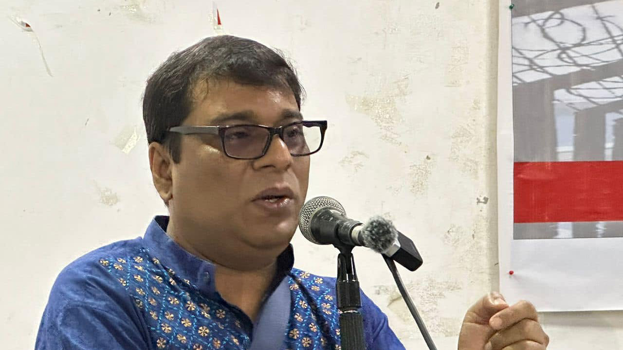 বাসসের সাবেক এমডি মাহবুব মোর্শেদকে দুদকে তলব