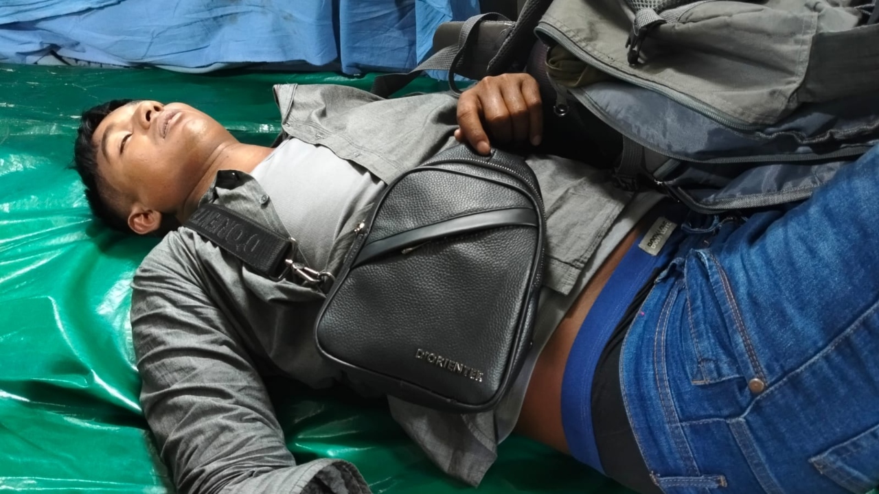 দেশে ফিরে অজ্ঞান পার্টির খপ্পরে মালয়েশিয়া প্রবাসী