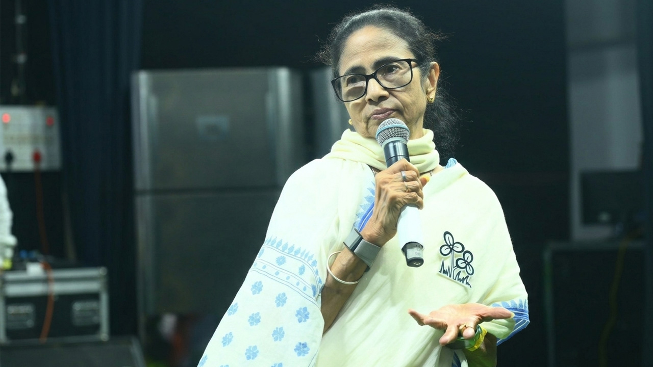 মমতার সাম্রাজ্য যে ৫ কারণে ‘ভেঙে খান খান’
