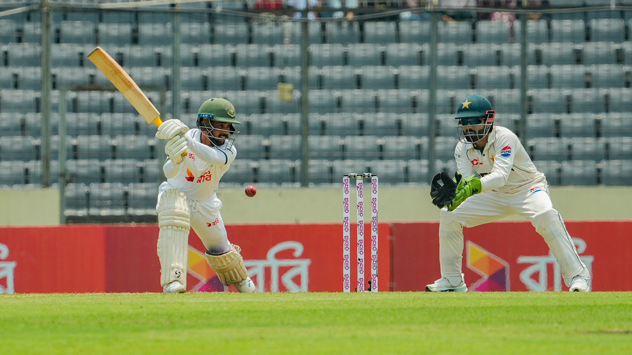 শেষ বিকেলে মুমিনুলের আক্ষেপ