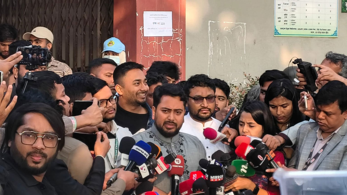 ১১ দলীয় জোট সরকার গঠনের দ্বারপ্রান্তে: নাহিদ ইসলাম