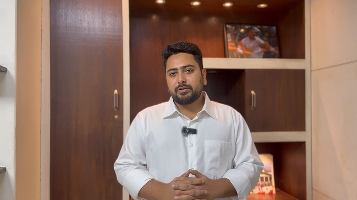 যারা নতুনভাবে বাংলাদেশ গড়তে চান, তারা যোগাযোগ করুন: নাহিদ ইসলাম