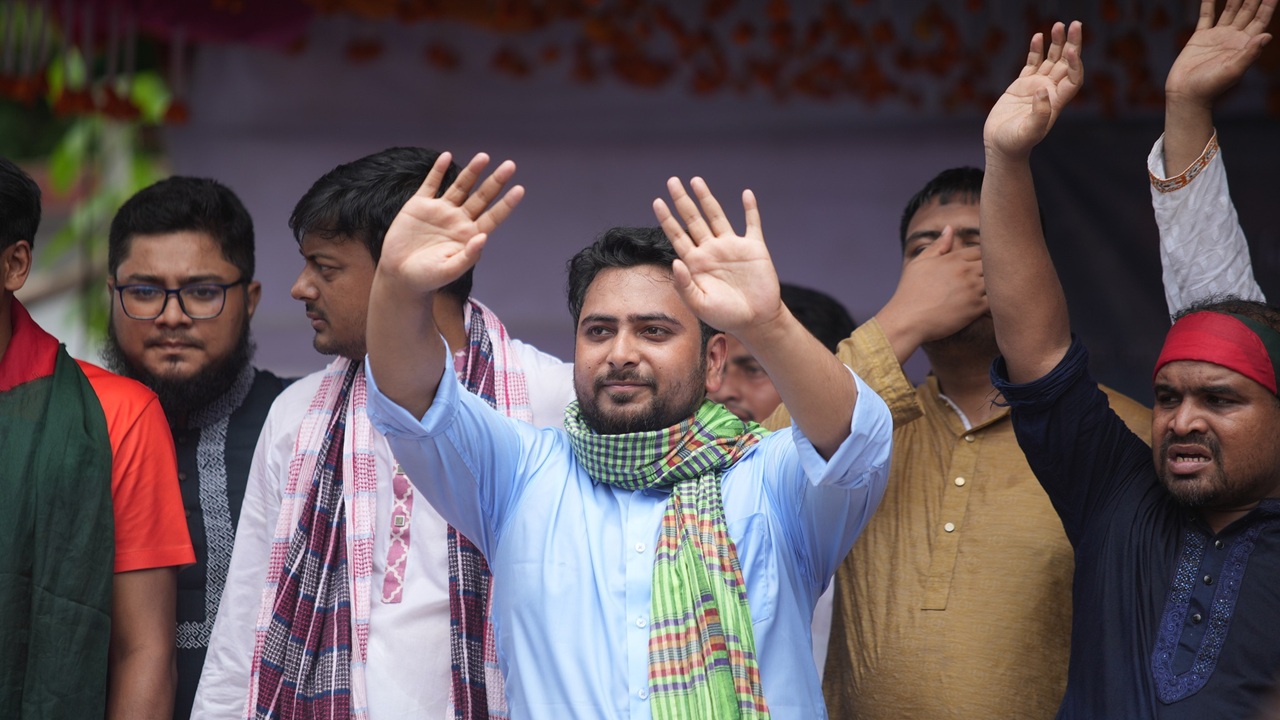 শাপলা কলির ভোটারদের আঘাত করলে পাল্টা আঘাত: নাহিদ ইসলাম