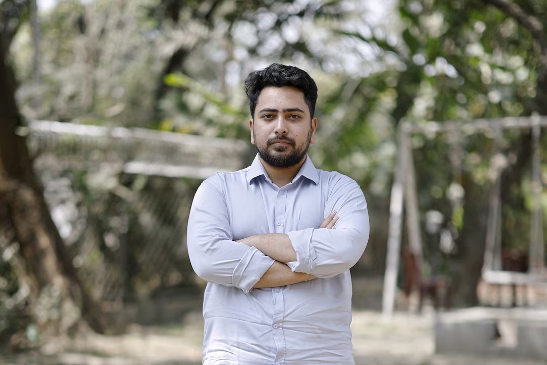 ঢাকা-৮ এ জড়ো হওয়ার আহ্বান নাহিদের