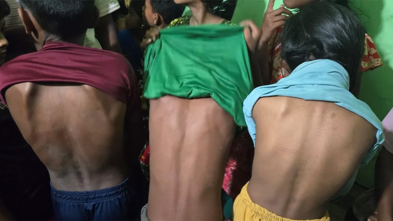 আর্জেন্টিনাকে নিয়ে ব্যঙ্গাত্মক গান, নওগাঁয় ১৭ শিক্ষার্থীকে পেটালেন শিক্ষক