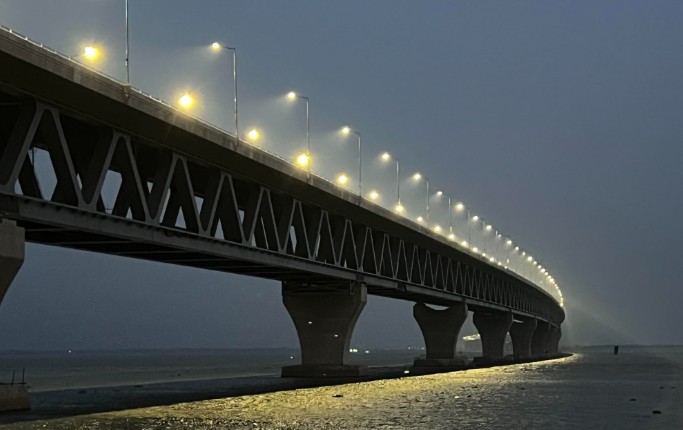 বাংলাদেশ কীভাবে উন্নয়নের জন্য অভ্যন্তরীণ রাজস্ব বাড়াতে পারে?