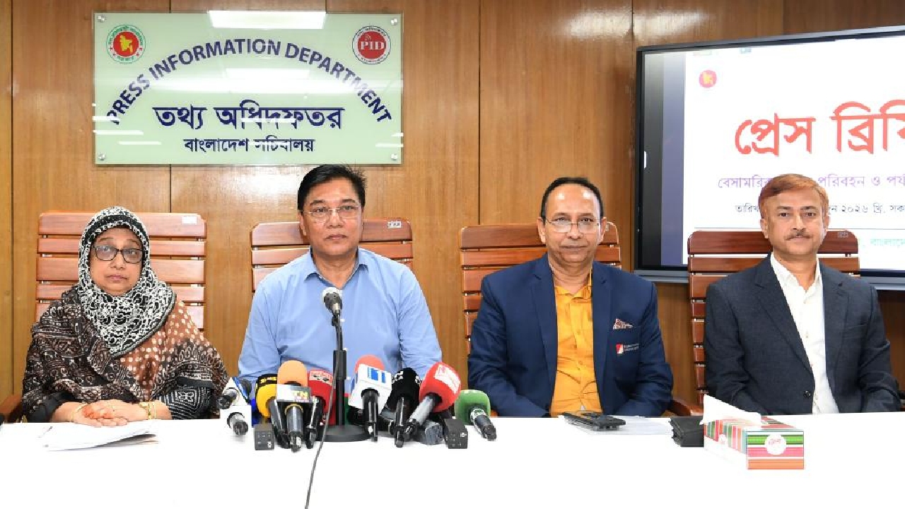 বিমানবন্দরে হাজিদের লাগেজ থেকে মালামাল চুরির অভিযোগ সত্য নয়: বিমান প্রতিমন্ত্রী