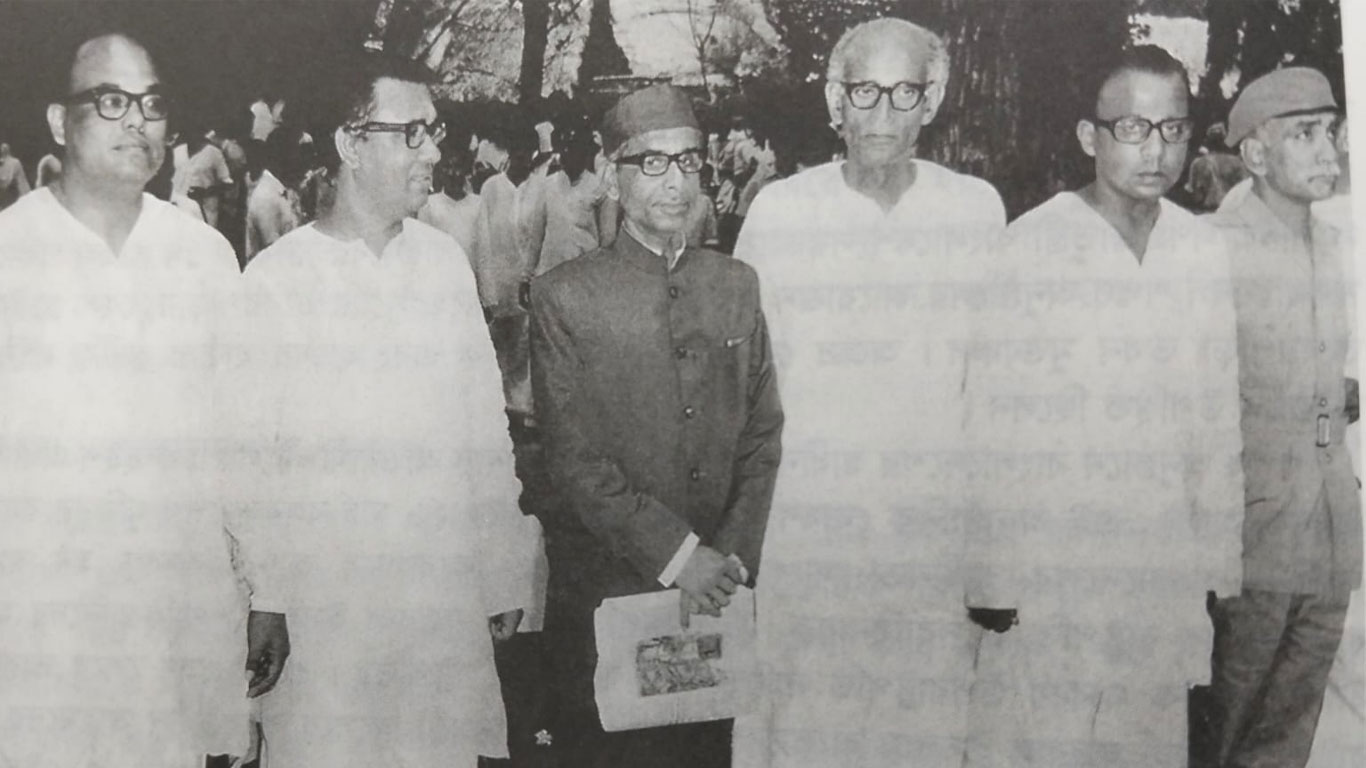 ‘মুজিবনগর সরকার’ নির্বাচিত প্রতিনিধিদের দ্বারা গঠিত বাঙালি জাতির ইতিহাসে প্রথম জনগণের সরকার। ছবি: চরচা