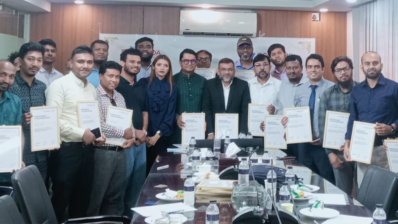 মেটা প্ল্যাটফর্ম ব্যবহারে দক্ষতা বাড়াতে পুপরোয়া’র কর্মশালা অনুষ্ঠিত