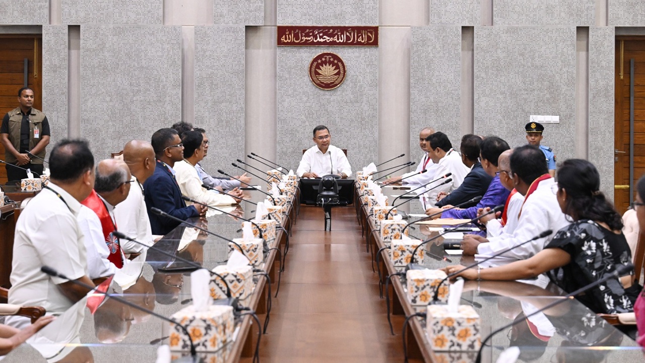 পরিস্থিতি এমন ছিল, যেন যুদ্ধবিধ্বস্ত একটি দেশের দায়িত্ব নিয়েছি: প্রধানমন্ত্রী