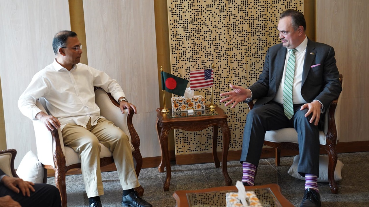 প্রধানমন্ত্রীর সঙ্গে মার্কিন রাষ্ট্রদূতের সাক্ষাৎ