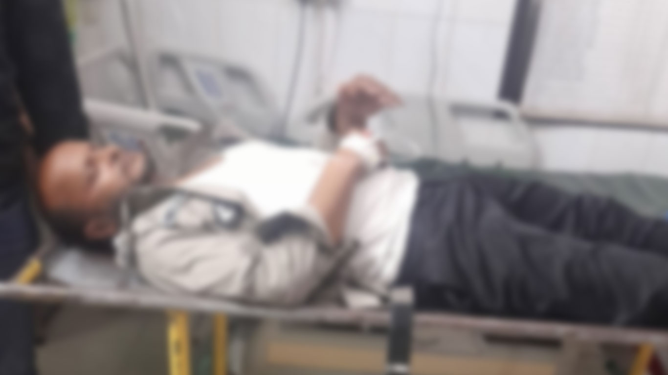 যাত্রাবাড়ীতে মাদকবিরোধী অভিযানে গুলি, পুলিশ পরিদর্শক আহত