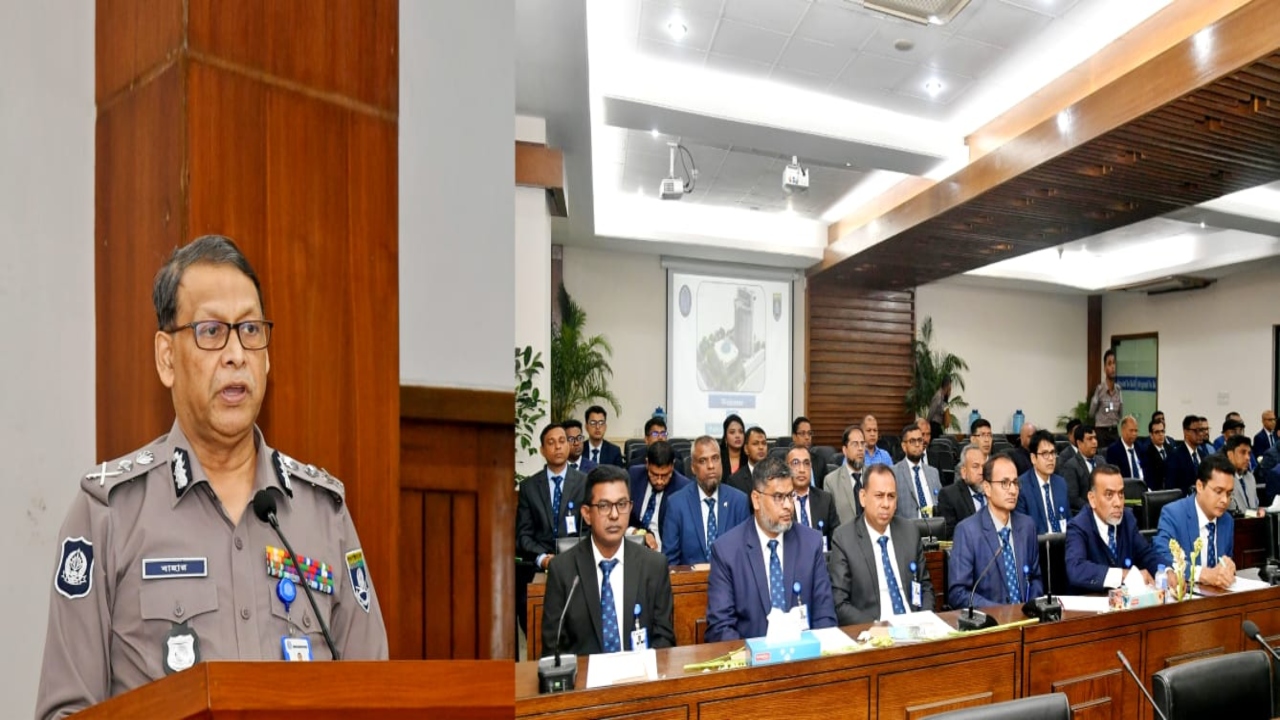 নির্বাচনে পুলিশ নিরপেক্ষতা ও দায়িত্ববোধের প্রমাণ রাখবে: আইজিপি
