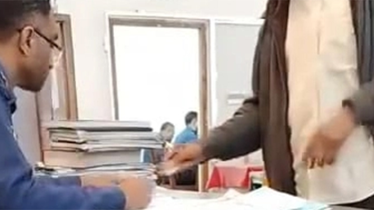 রাজবাড়ীতে ঘুষ গ্রহণের ভিডিও ভাইরাল, এসআই প্রত্যাহার