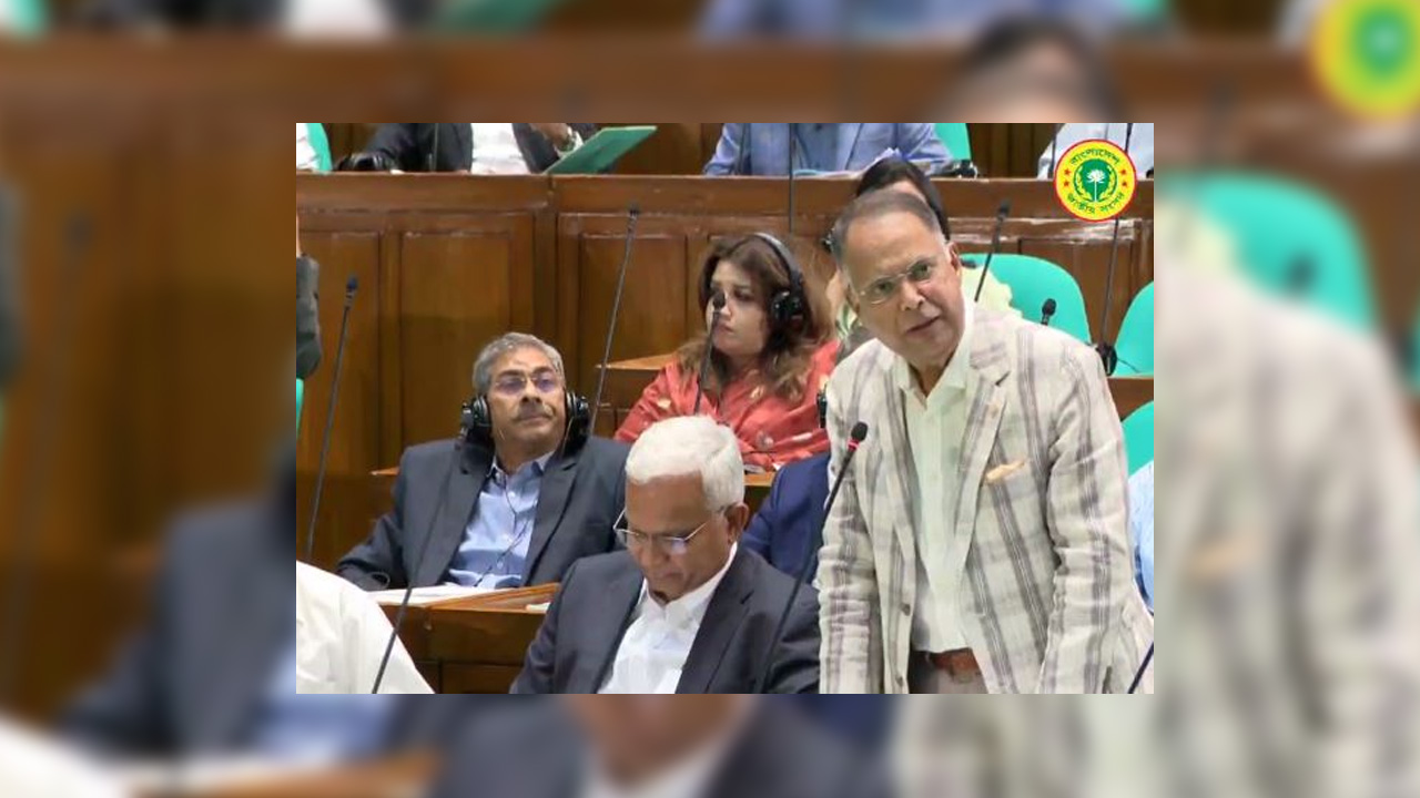 বিদ্যুৎ পরিস্থিতির ‘উন্নতির’ কথা জানালেন মন্ত্রী
