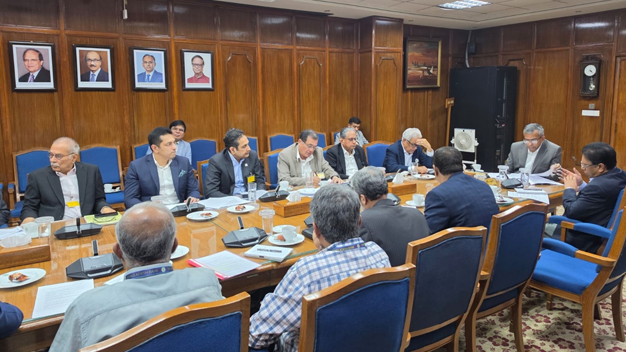 ব্যাংক খাত নিয়ে গভর্নরের সঙ্গে বিএবির বৈঠক