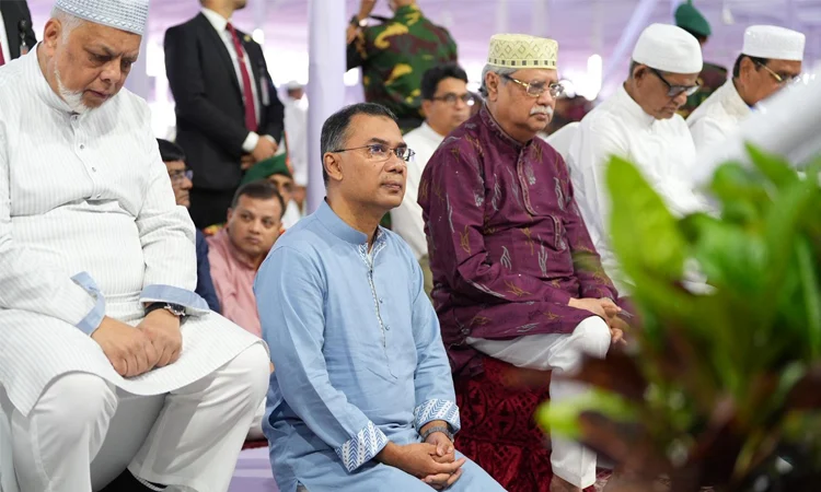 জাতীয় ঈদগাহে ঈদের প্রধান জামাত অনুষ্ঠিত, অংশ নিলেন রাষ্ট্রপতি-প্রধানমন্ত্রী