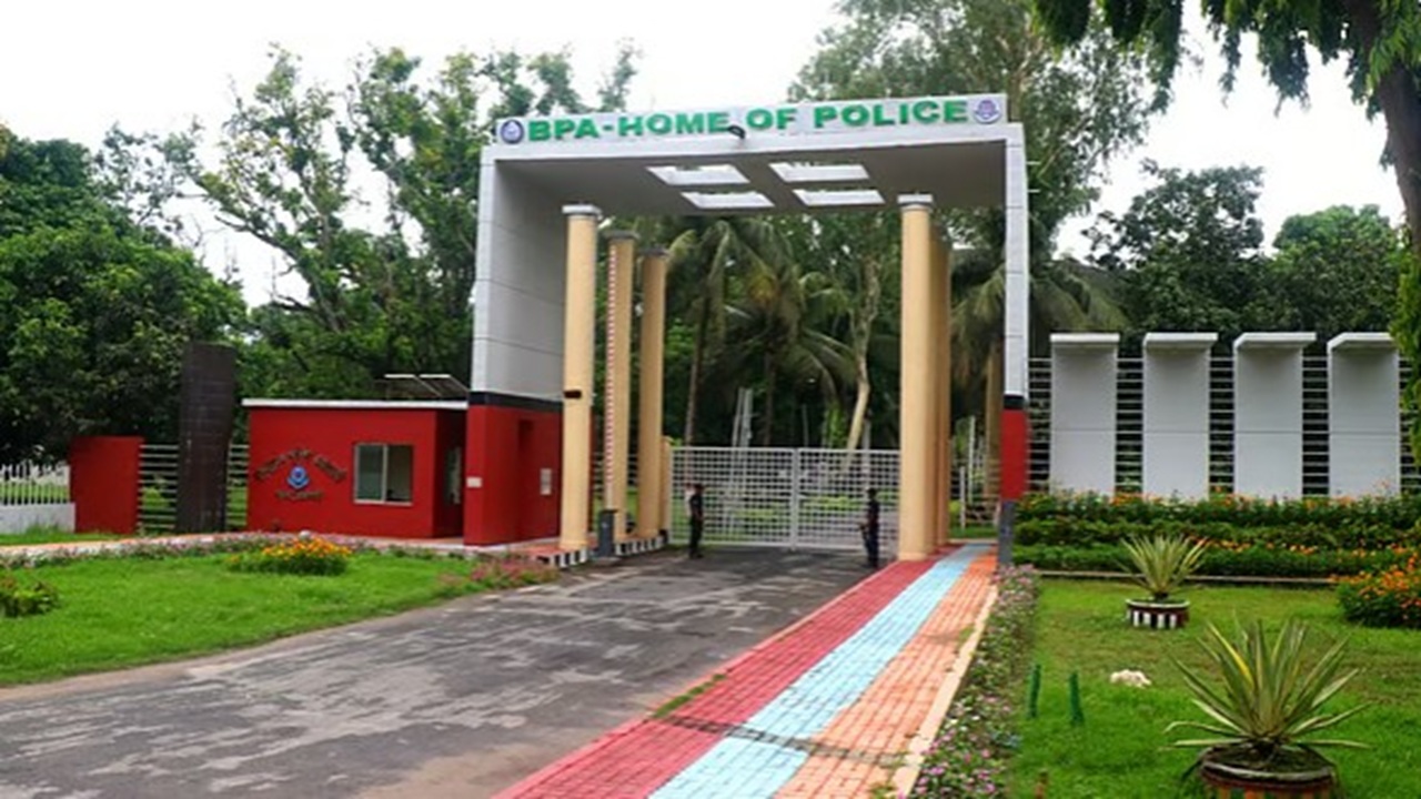 পুলিশ একাডেমি থেকে লাপাত্তা ডিআইজি এহসানুল্লাহ