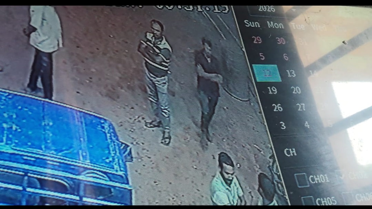 ‘তেল নিয়ে দ্বন্দ্ব’, রাজশাহীতে ফিলিং স্টেশন ম্যানেজারকে ছুরিকাঘাত