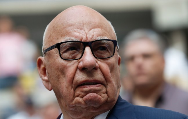 যে কারণে ভেঙে গেল মারডক পরিবার