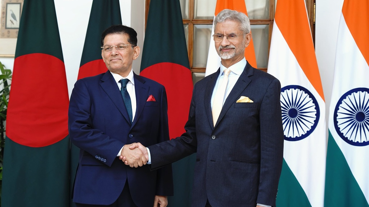 ভারতে বৈঠক করলেন খলিলুর, যা নিয়ে আলাপ হলো