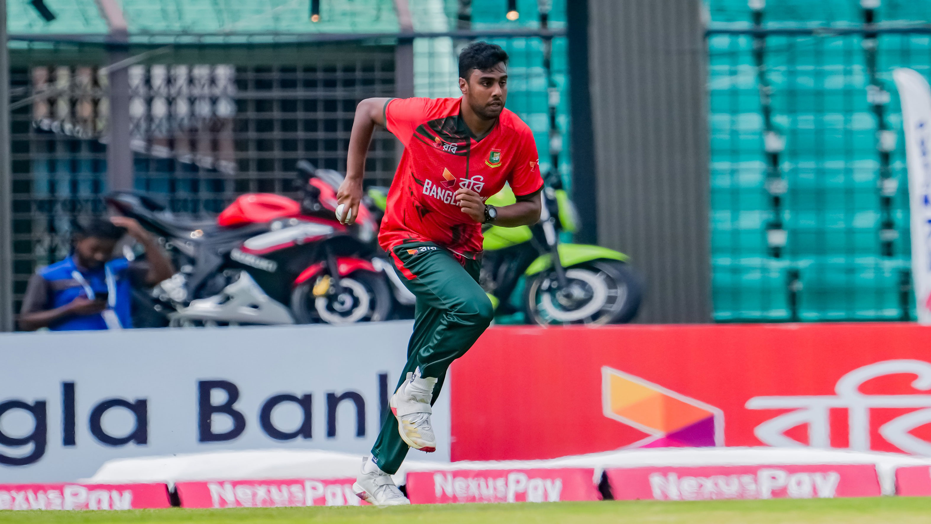 এলোমেলো সাকলাইনে দিশেহারা বাংলাদেশ